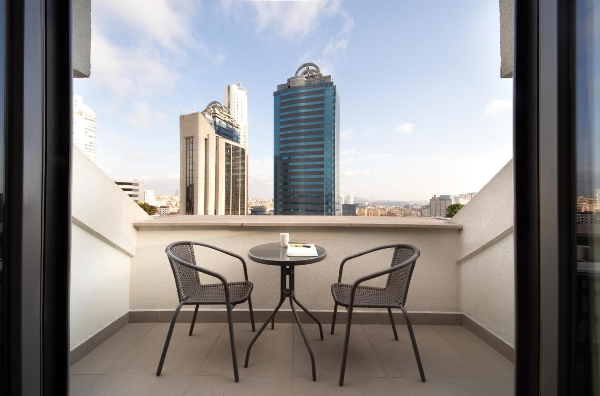 Tryp By Wyndham Istanbul Sisli Hotel Eksteriør bilde