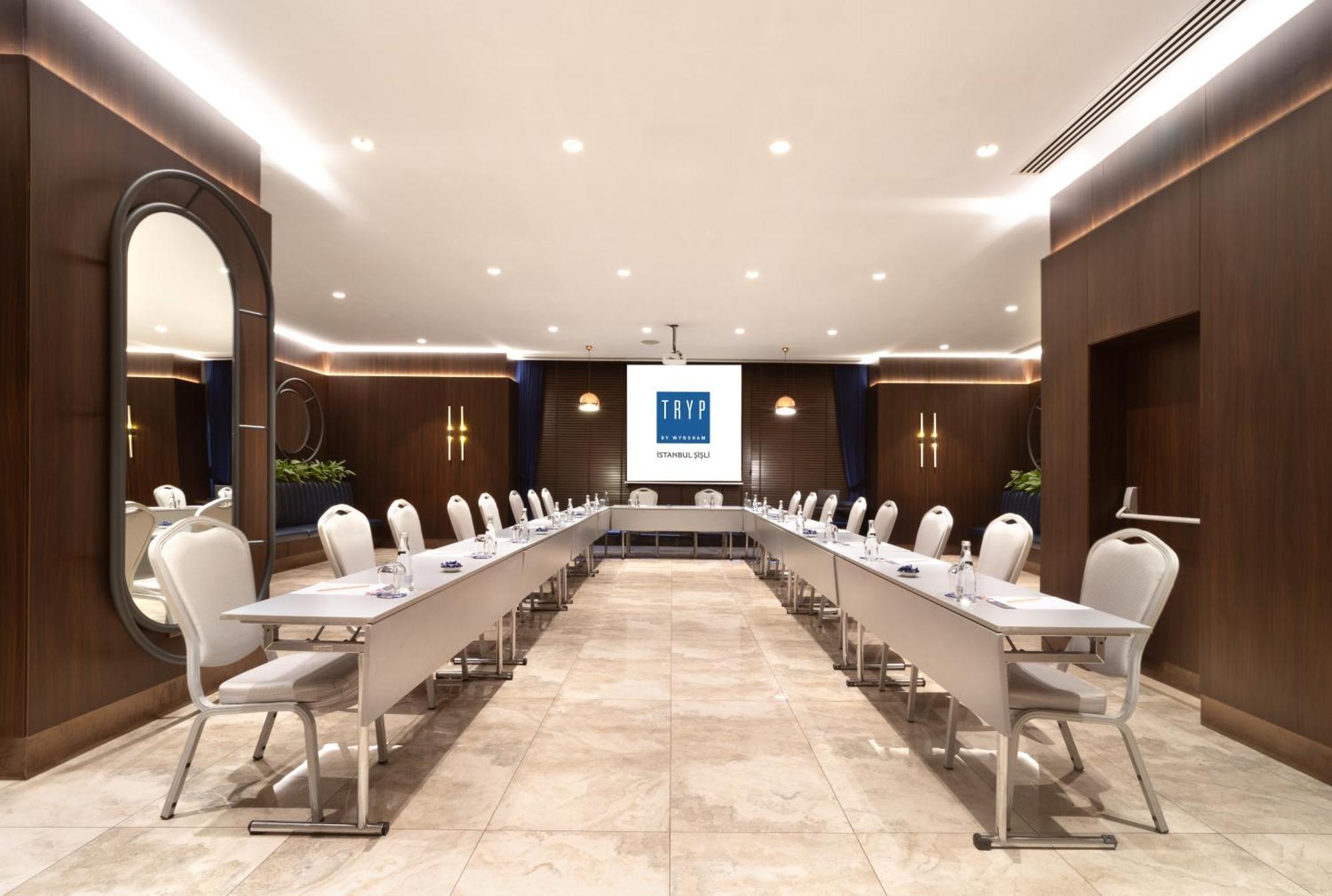 Tryp By Wyndham Istanbul Sisli Hotel Eksteriør bilde