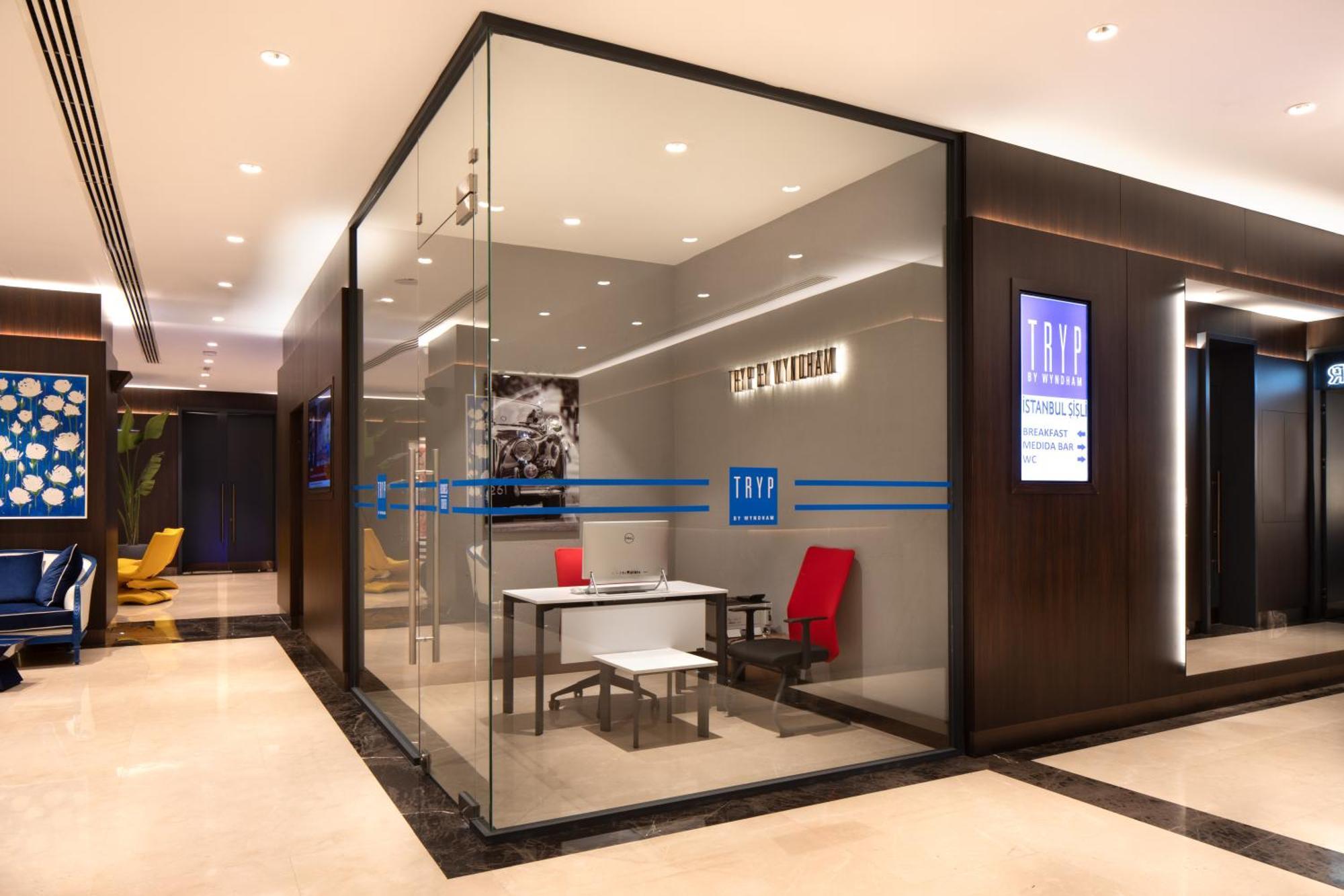Tryp By Wyndham Istanbul Sisli Hotel Eksteriør bilde